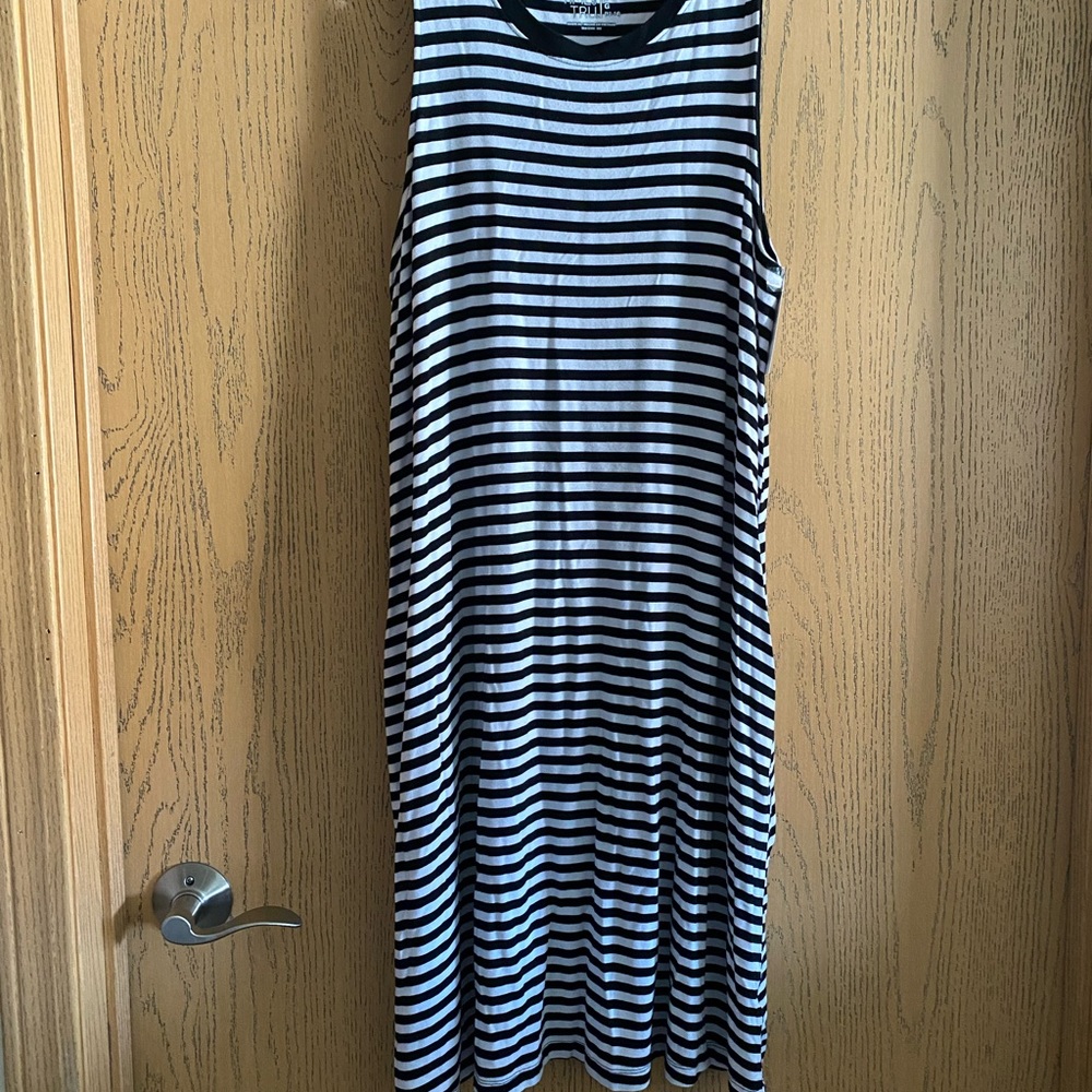 NWT Time And Tru Black & White Striped Dress W/Pockets, Size L(12-14)